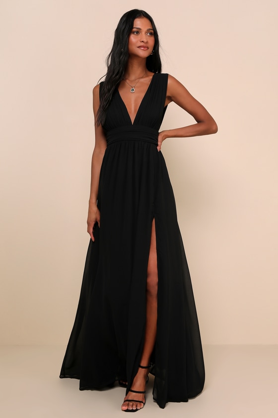 Details 245+ black evening gowns with sleeves super hot