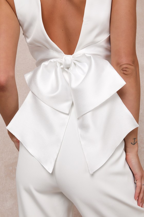 LULUS ICONIC ROMANTIC IVORY BUTTON-FRONT BUSTIER BOW VEST TOP 