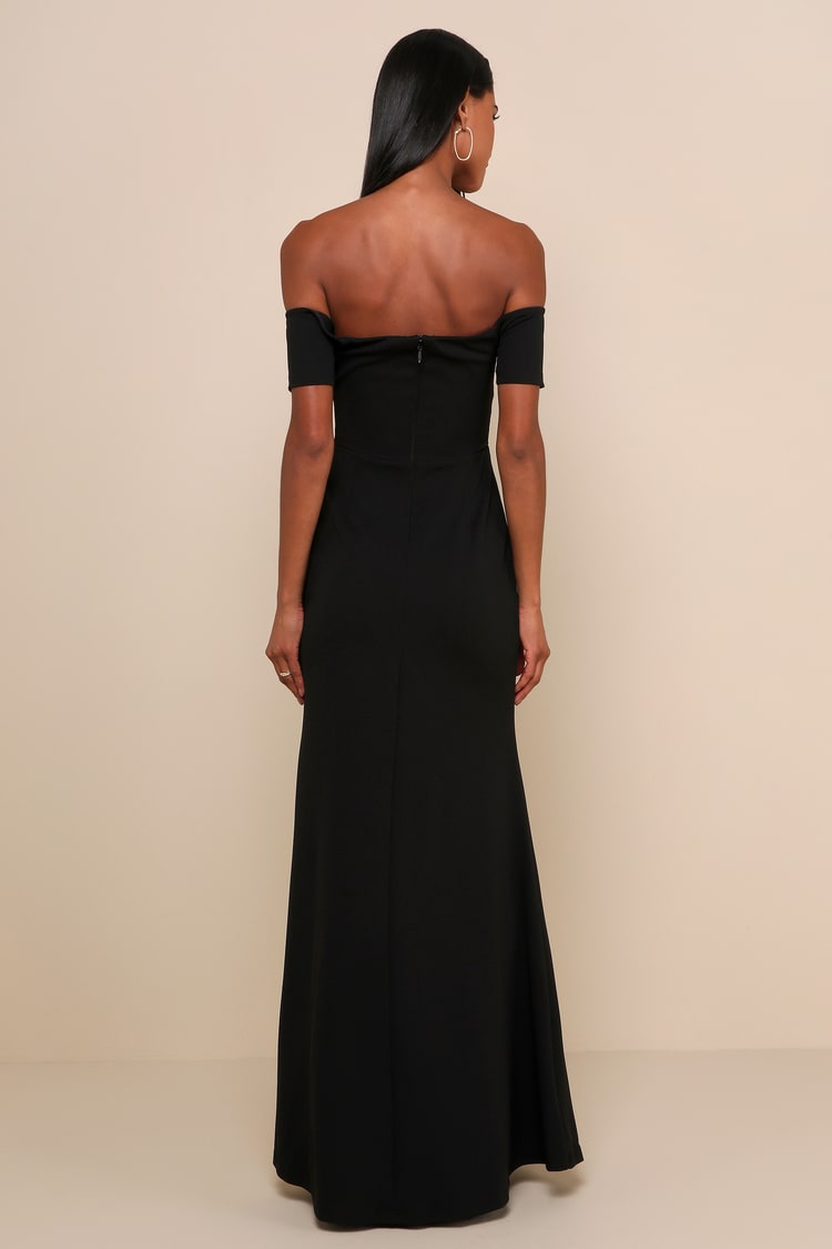 Lynne Black Off-the-Shoulder Maxi Dress
