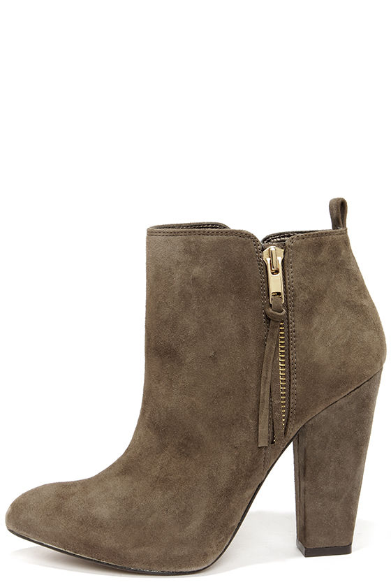steve madden boots beige suede