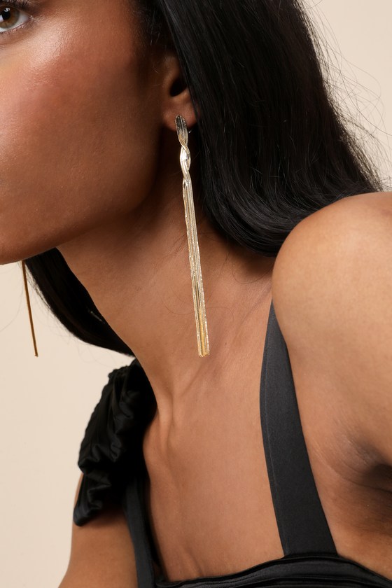 Shop Petit Moments Distinct Elegance 18kt Gold Braided Chain Drop Earrings