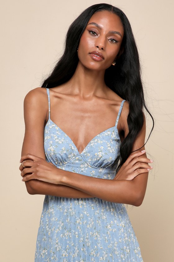 Lulus Darling Favorite Light Blue Floral Sleeveless Pleated Midi Dress In Light Blue