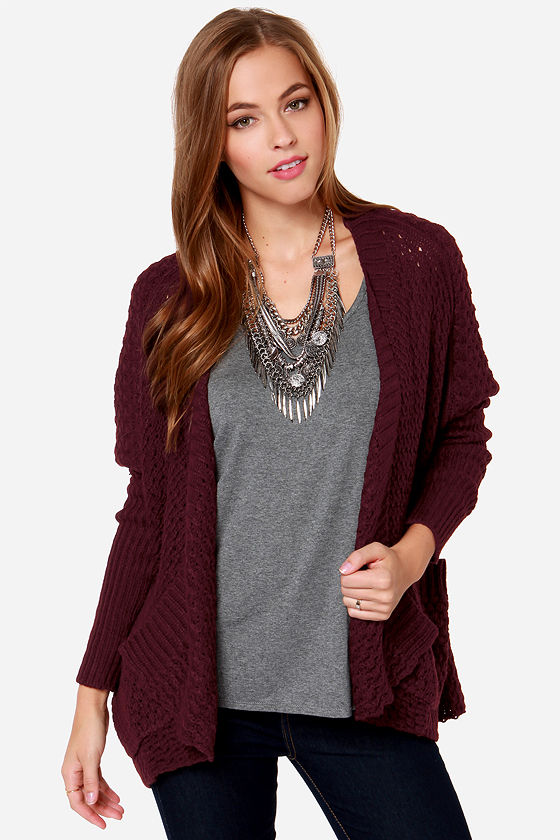 Cozy Burgundy Sweater - Cardigan 