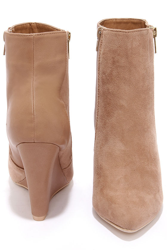 anastasia booties beige