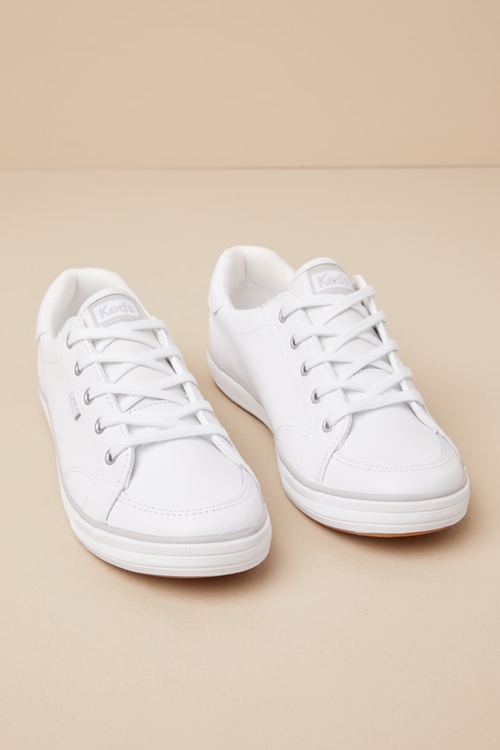 Center III White Leather Lace-Up Sneakers 1
