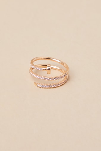 Glittering Twist Gold Rhinestone Nail Ring 1