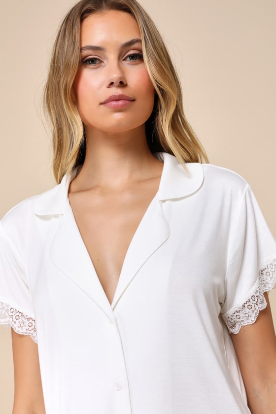 Snuggly Love Ivory Short Sleeve Lace Two-Piece Pajama Set - thumbnail 4