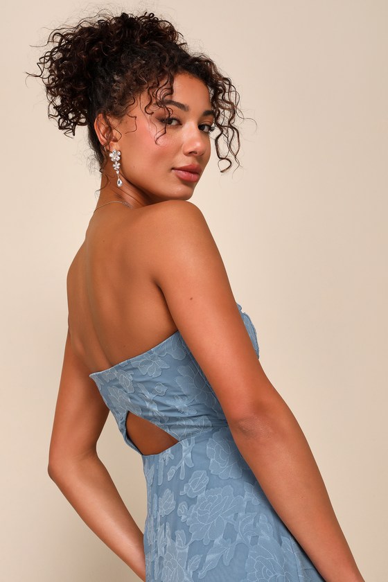 LULUS GARDEN OF ROMANCE DUSTY BLUE FLORAL BURNOUT STRAPLESS MAXI DRESS