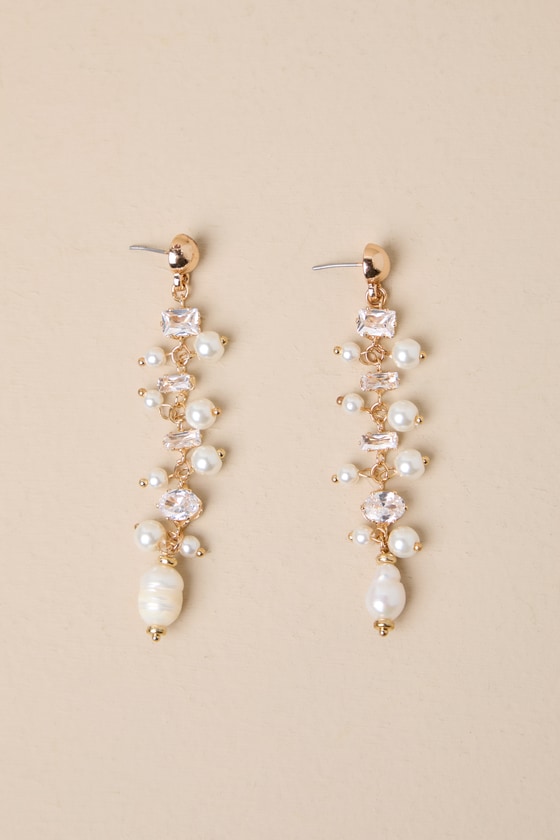 Decadent Approach Gold Pearl Rhinestone Drop Earrings 3