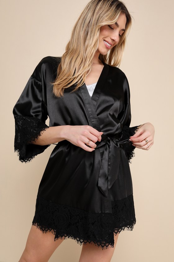 Lulus All A Dream Black Lace Satin Short Robe