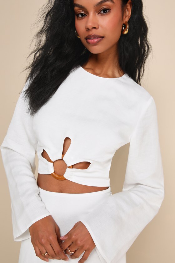 Lulus Effortless Vacay White Linen Long Sleeve Cropped O-ring Top In White
