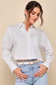 Effortlessly Elevated White Cropped Button-Up Top