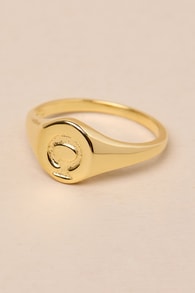 The Oval 14KT Gold "Q" Signet Ring