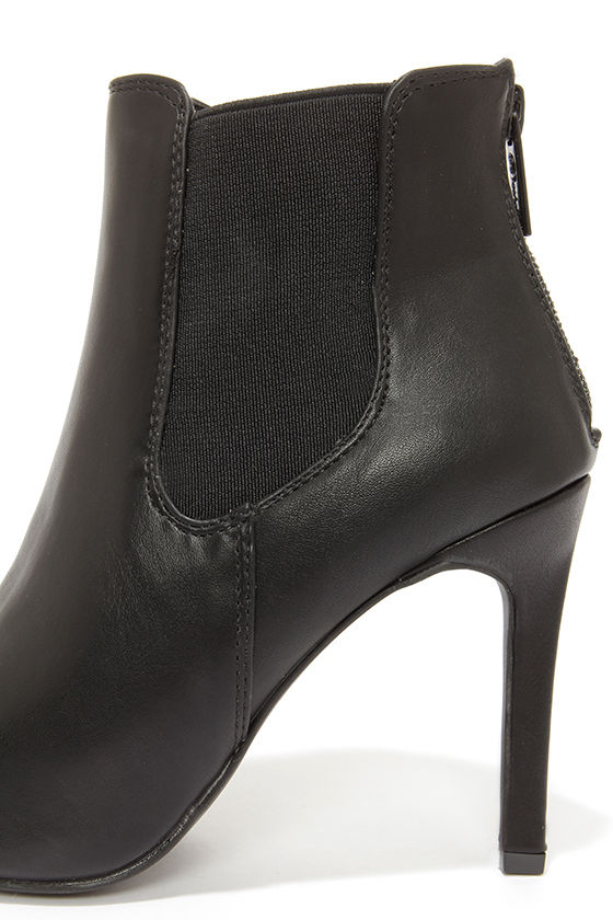 pointed black bootie