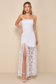 Angelic Mood White Floral Embroidered Strapless Maxi Dress