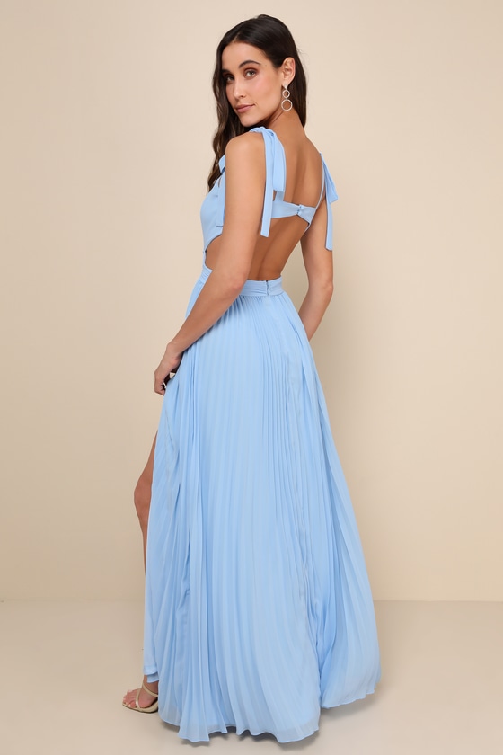LULUS CELEBRATORY ALLURE POWDER BLUE PLEATED BACKLESS MAXI DRESS