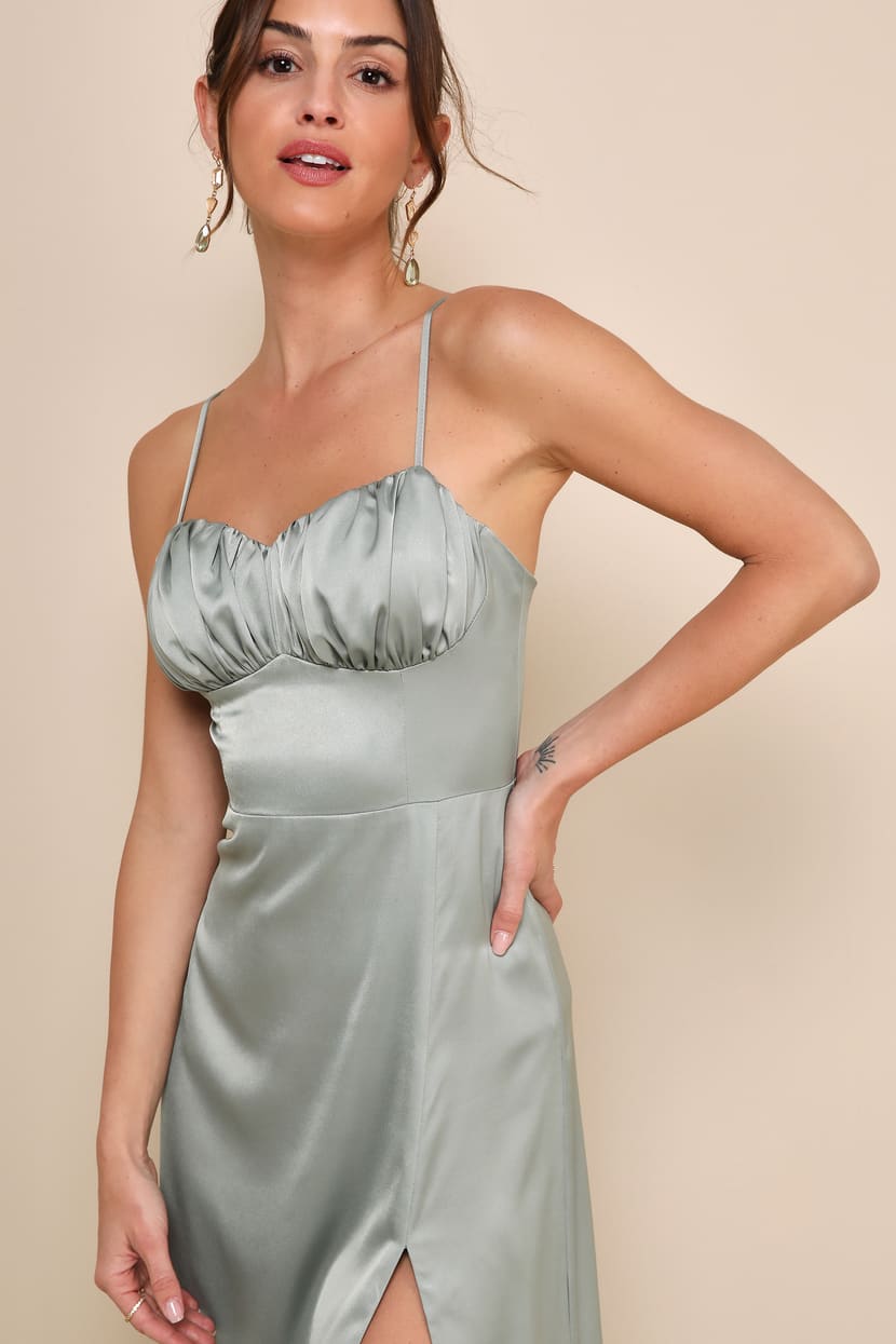 sage green dress lulus Emerald Green Plus Size Medieval Costume main image 0