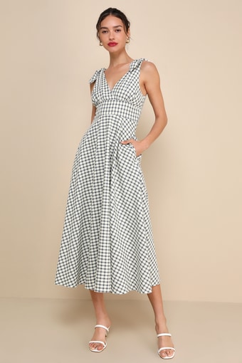 Sweetest Posture Navy and Cream Gingham Midi Dress With Pockets 4