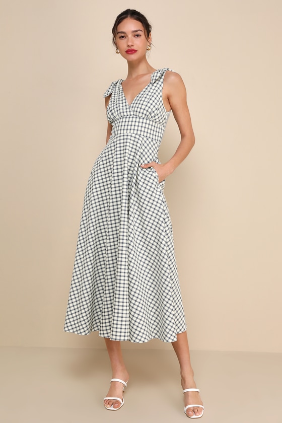 Sweetest Posture Navy and Cream Gingham Midi Dress With Pockets 4