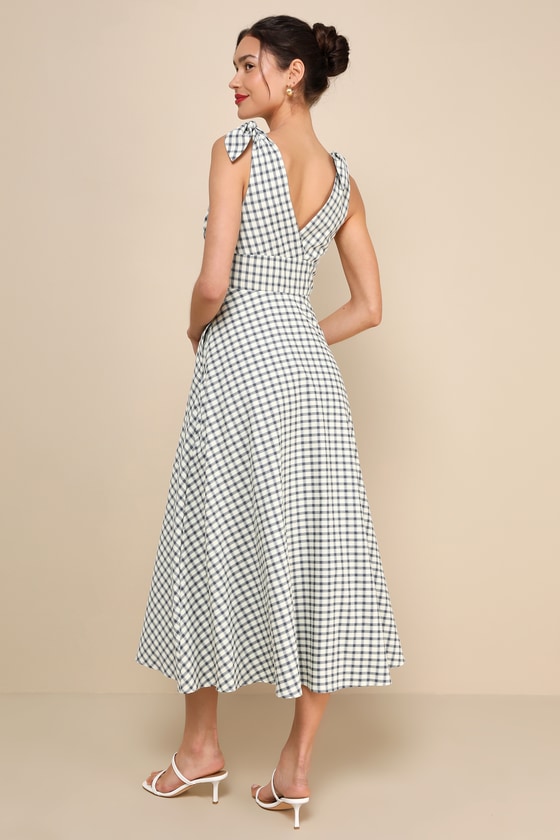 Lulus Sweetest Posture Navy And Cream Gingham Midi Dress With Pockets In Navy