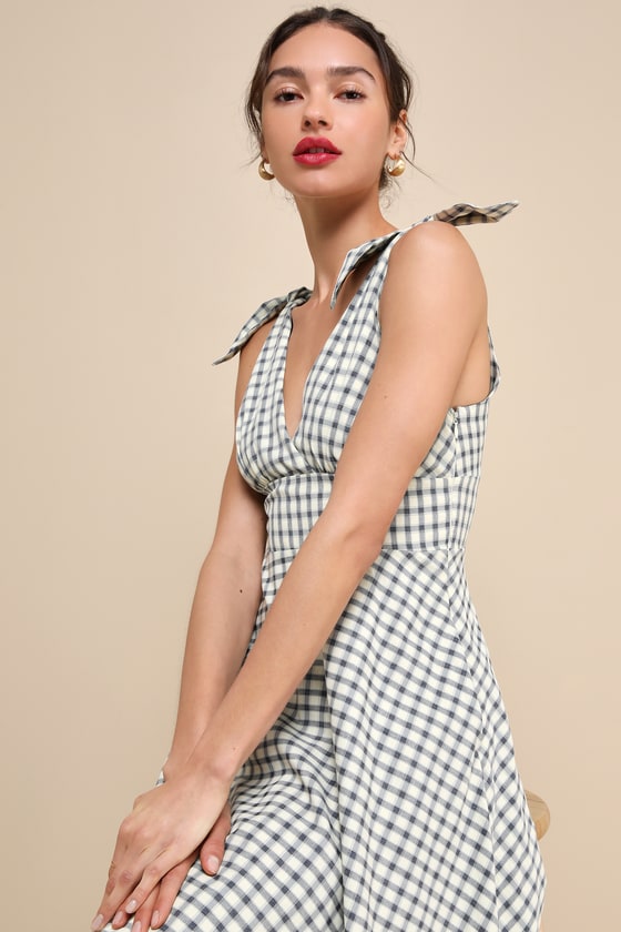 Lulus Sweetest Posture Navy And Cream Gingham Midi Dress With Pockets In Navy