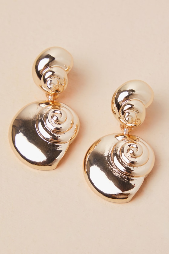 Lulus Sea-ing Clearly Gold Nautilus Shell Drop Earrings