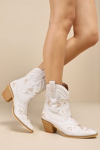 Edeline White Embroidered Pointed-Toe Western Ankle Boots