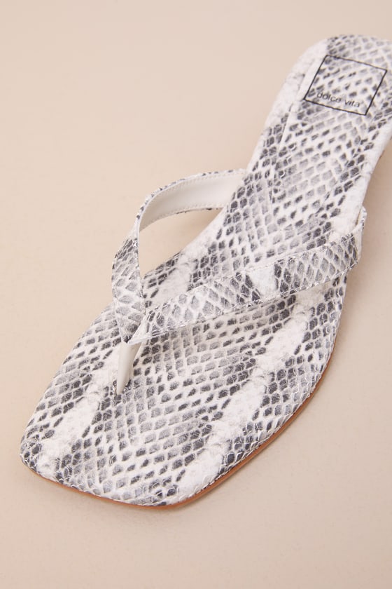 Dolce Vita Tasiah Grey And White Snake-embossed Leather Thong Sandals In Grey And White
