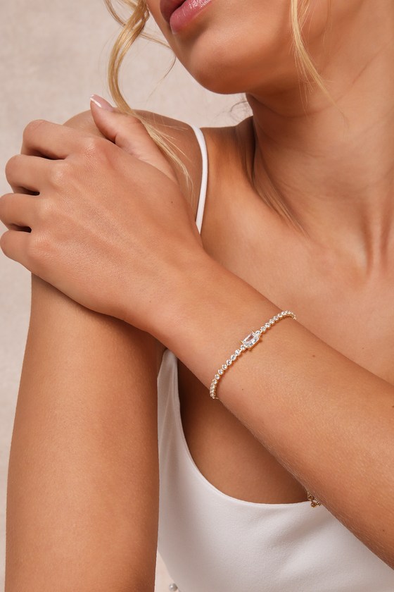 LULUS GLITTERING POISE GOLD RHINESTONE TOGGLE BRACELET