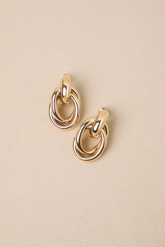 Interlocking gold hoop earrings store