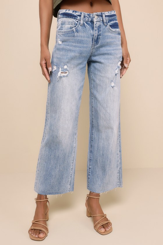 VERVET OLIVIA LIGHT WASH DISTRESSED MID RISE CROPPED DENIM JEANS 
