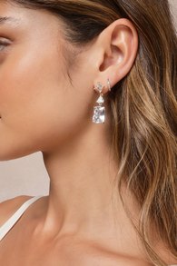 Perfect Dazzle 18KT Gold Rhinestone Drop Earrings
