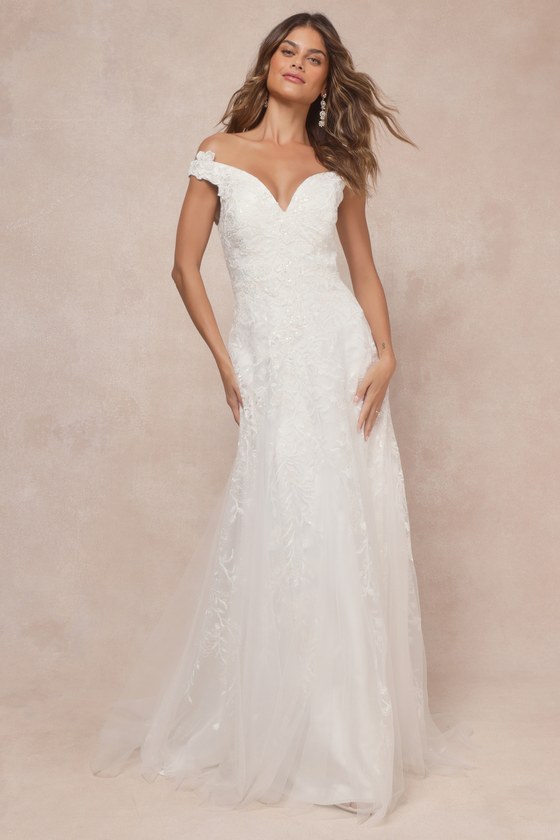 Caelis Embroidered Dress - Ivory