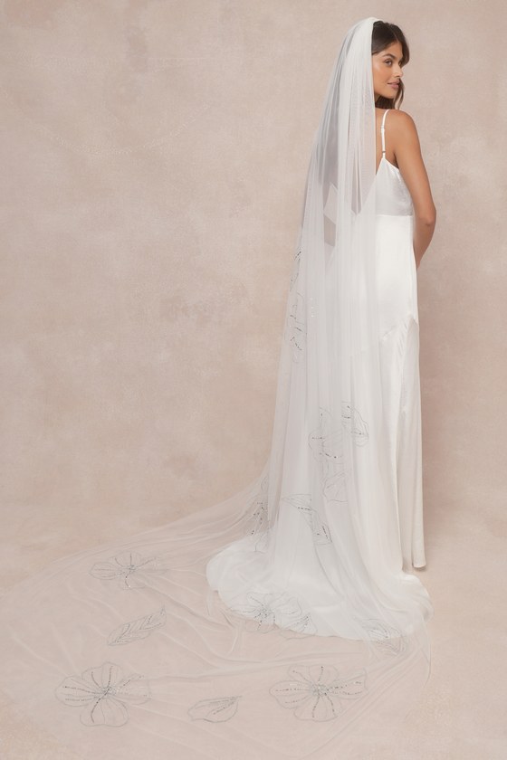 White Floral Sequin Veil - Cathedral Length Veil - Wedding  display picture 3
