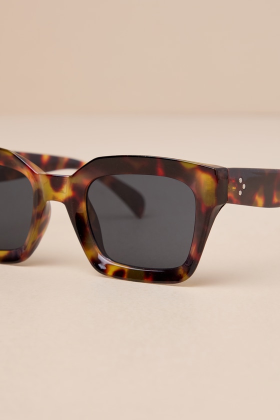 Lulus Chic Possibilities Brown Tortoise Square Sunglasses In Brown