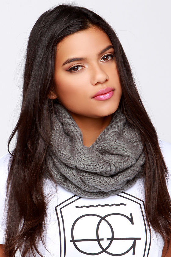 Grey Unisex Elegant Knit Scarf main image 0