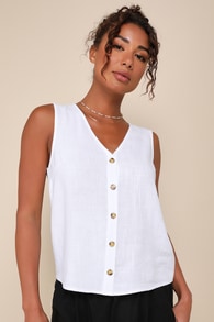 Casually Sophisticated Ivory Linen Sleeveless Button-Front Top