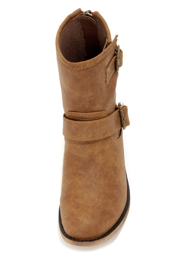 comfy tan boots