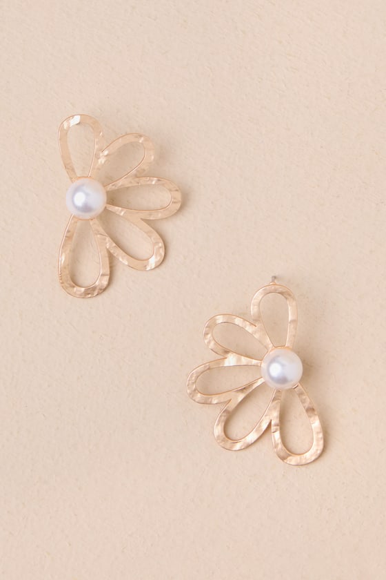 Shop Lulus Modern Blooms Gold Flower Pearl Earrings