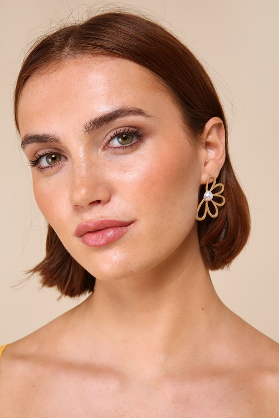 Shop Lulus Modern Blooms Gold Flower Pearl Earrings