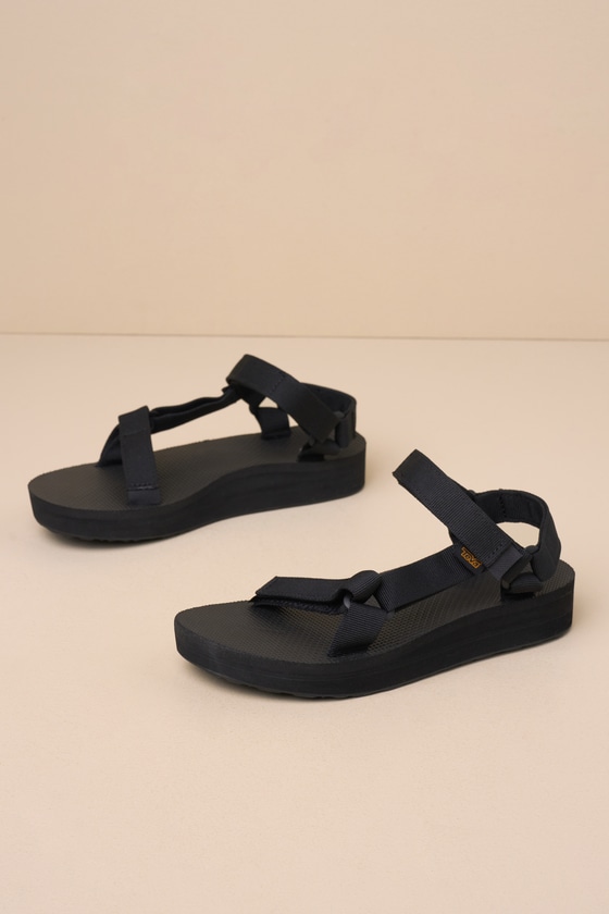 Midform Universal Black Sandals 1