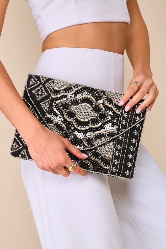 Lulus Etched In Stone Black Beaded Clutch In Black