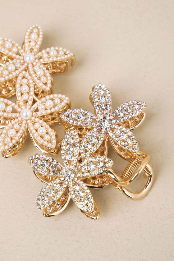 Herlipto♡Clear Flower Gold Tone pierces Dazzle Flower Cartilage Helix Piercing 14K Gold | Musemond