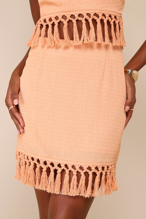 Fortunate Flirt Peach Crinkled Fringe Mini Skirt 2