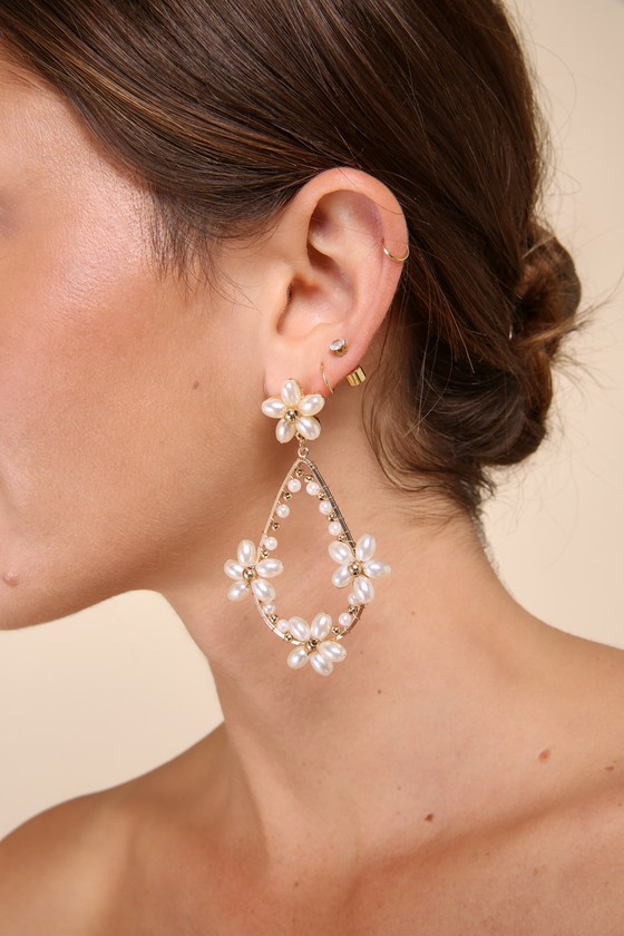 Lulus Distinctly Cute Gold Pearl Flower Teardrop Statement Earrings