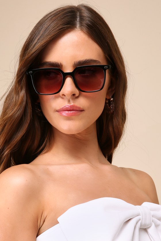 Lulus Poised Views Black Sunglasses