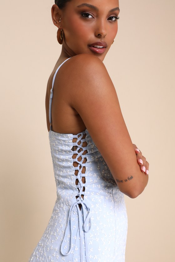 Adoring Pose Blue Embroidered Floral Lace-Up Midi Dress 3