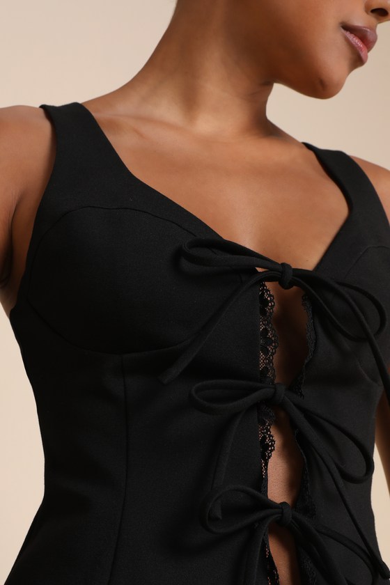 Lulus Sweetly Coy Black Sleeveless Lace Bustier Tie-front Top In Black