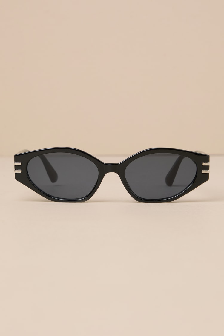 Black Angular Sunglasses - Mini Oval Sunglasses - Sunglasses  display picture 1