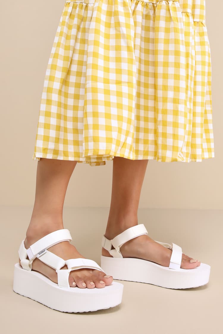 Teva Sandals Outfit White Platform Tevas Teva Flatform Universal